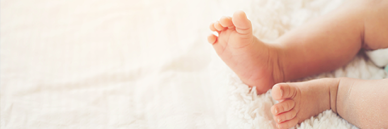 Bébé jambe